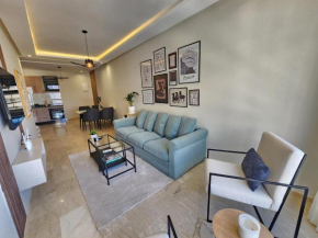 The 51 Hermitage by IB Signature - Elegant 1BR, Peaceful - 24 x7 Security - Self check-in - Parking - City View with terrace - Walk to Cafes! City Centre & Tram